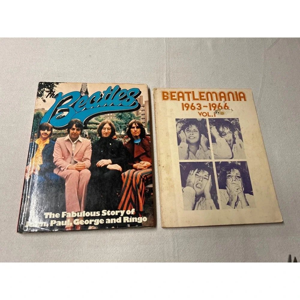 The Beatles The Story of the Beatles Beatlemania 1963 1966 Songbook, Two Books‎
